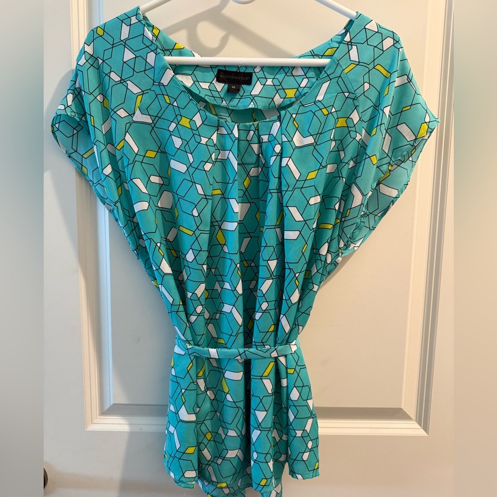 NWOT Worthington Turquoise Geometric Blouse